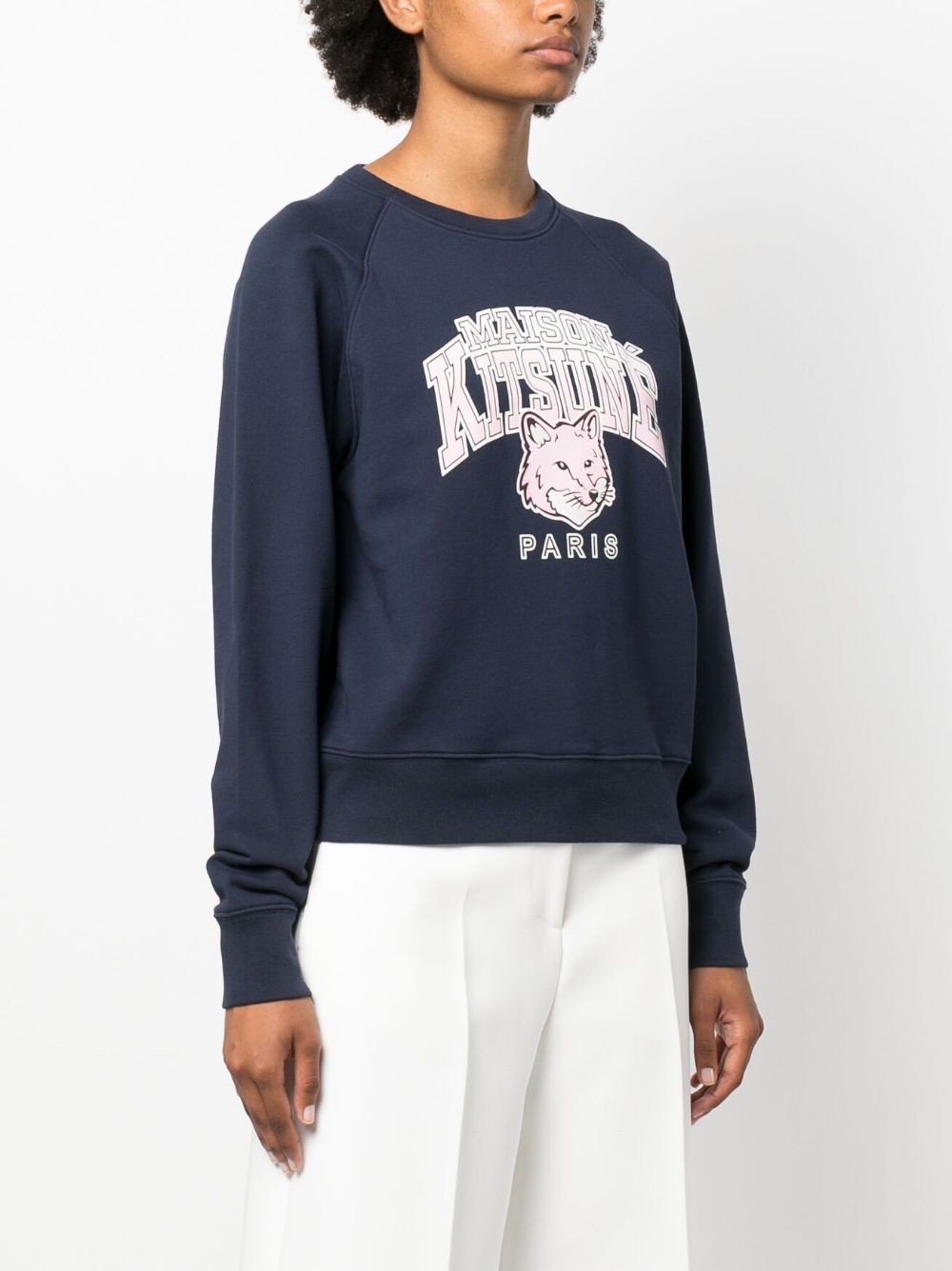 23FW 메종키츠네 / 여성 캠퍼스 폭스 스웻셔츠 네이비 LW00301KM0001 P480 STK - MAISON KITSUNE