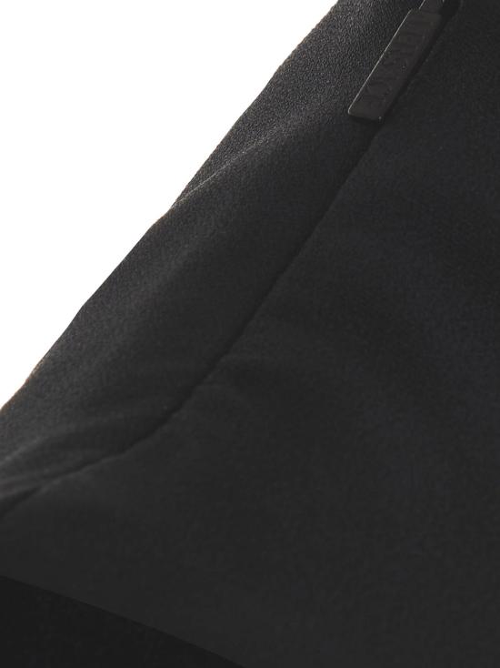 10097491A005401B000 Black