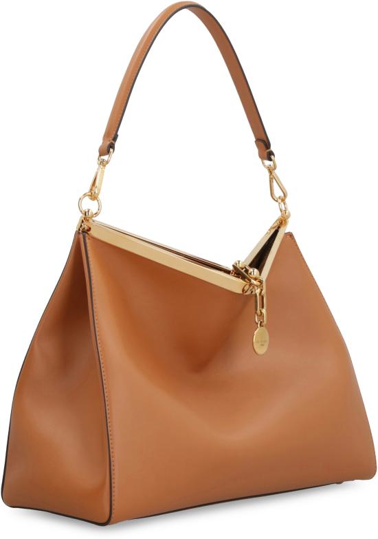1P0262192 152 Saddle Brown