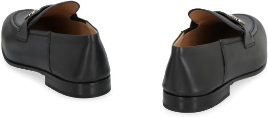 01E100 758468 black