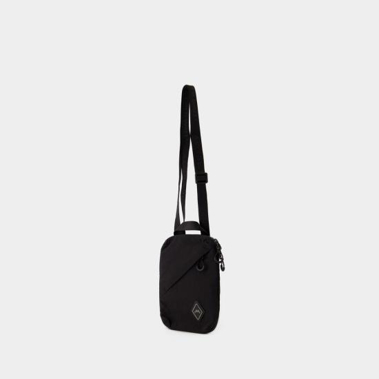 23FW 어콜드월 크로스백 ACWUG092B BLACK :: 구하다