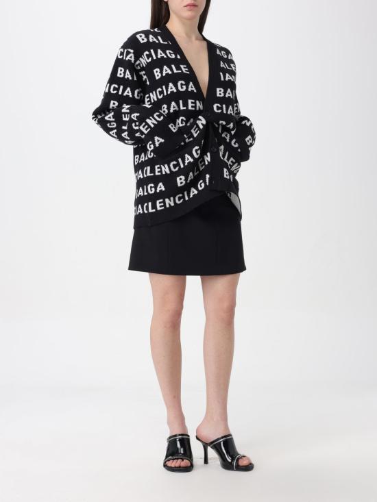 766414T1673 1070 Black