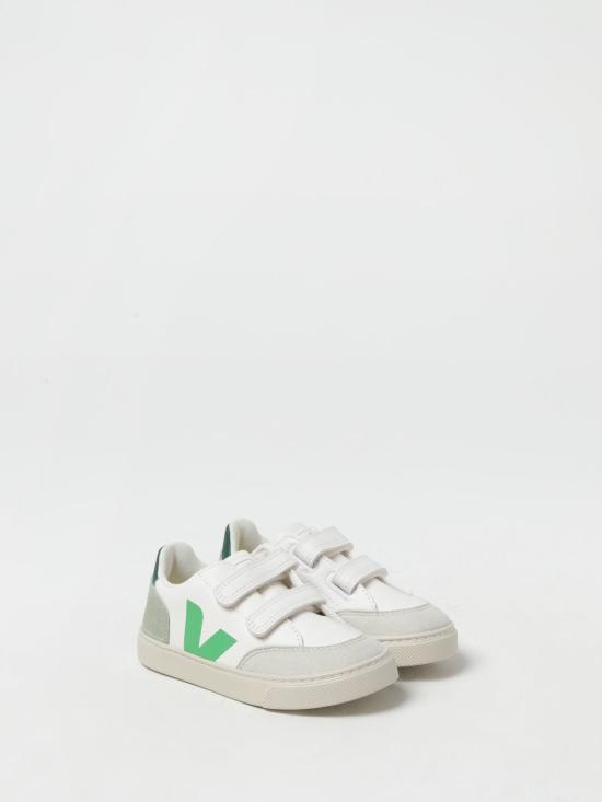 XV0503415 White