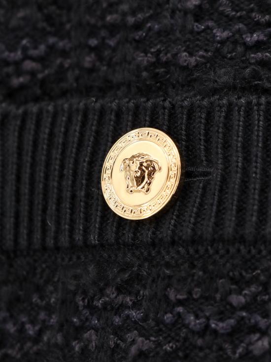 10113581A11290 1B000 Black