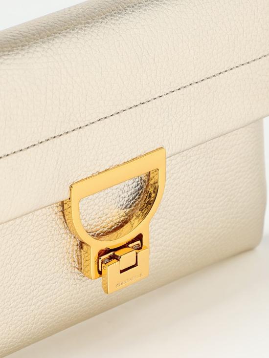 24SS 코치넬리 숄더백 E1MD5190301 J84 Gold - COCCINELLE