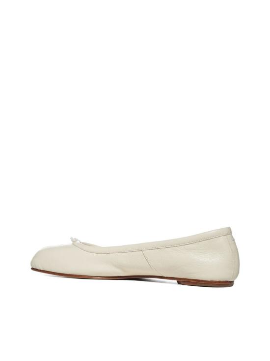 24SS 마르지엘라 타비 플랫 슈즈 S58WZ0042P3753T1003 WHITE - MAISON MARGIELA