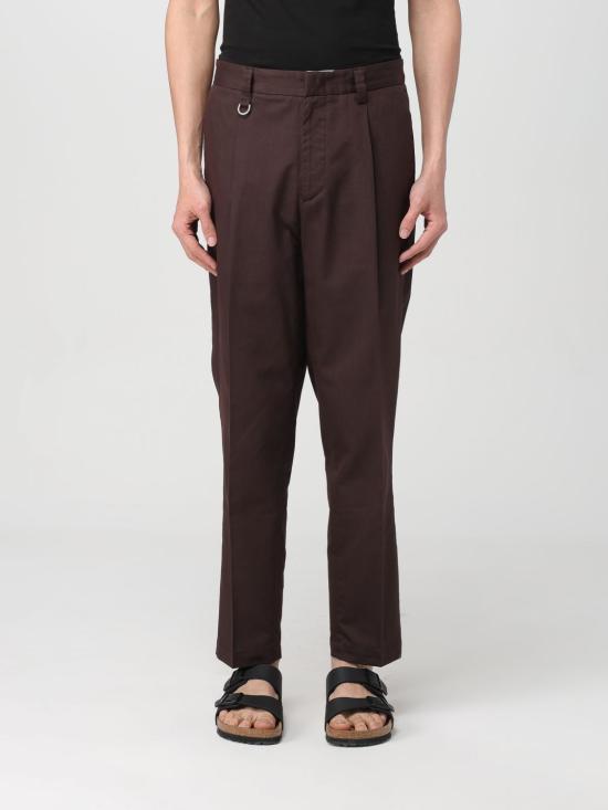 B1235127 2351 Brown