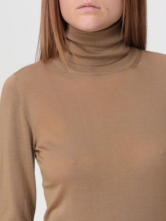 2421366142600 002 Camel