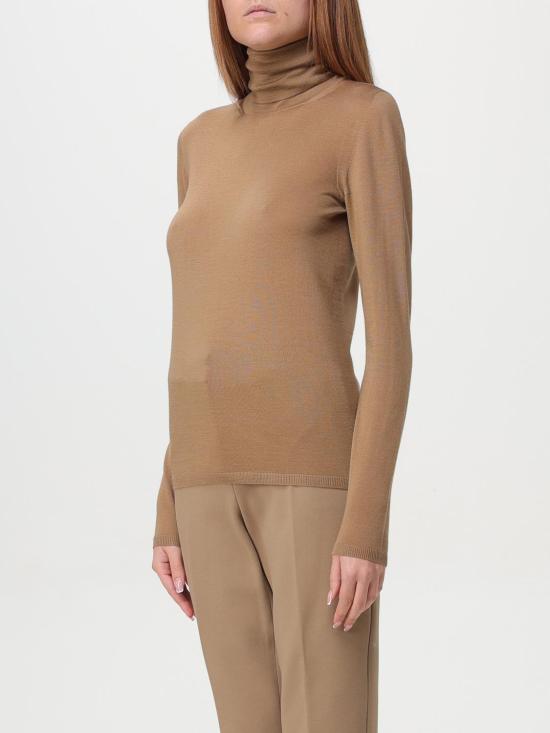 2421366142600 002 Camel