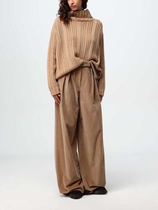 2421366012600 003 Camel