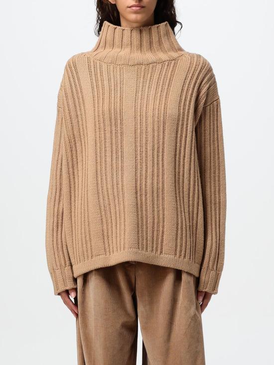 2421366012600 003 Camel