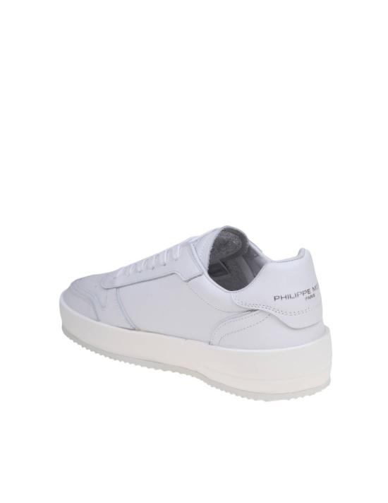 VNLU V001 White