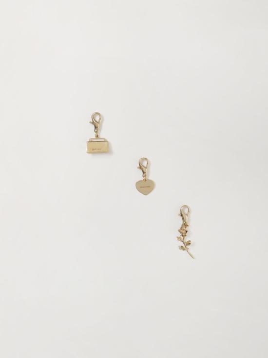 GUA00663A00061565121 Gold