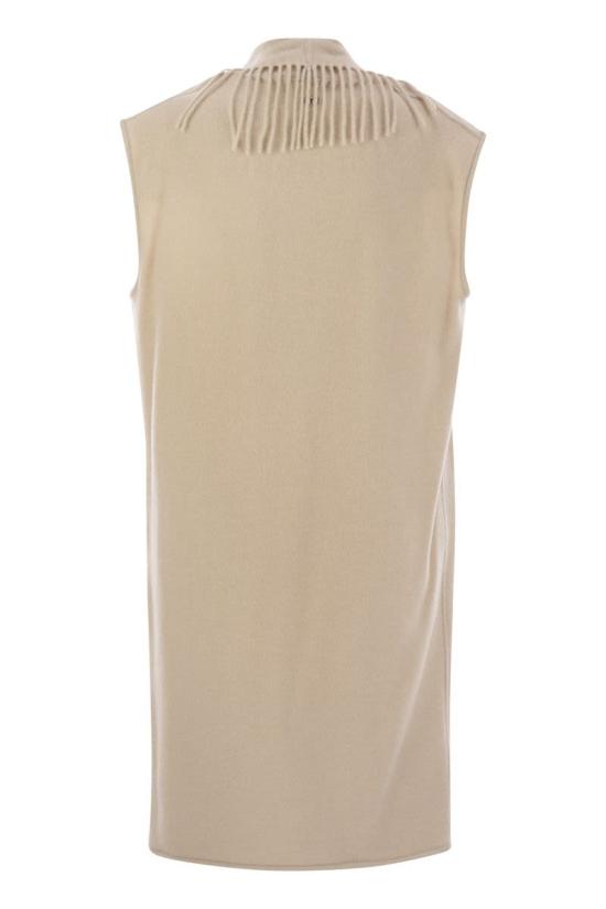 GC00067DR 1982 BEIGE