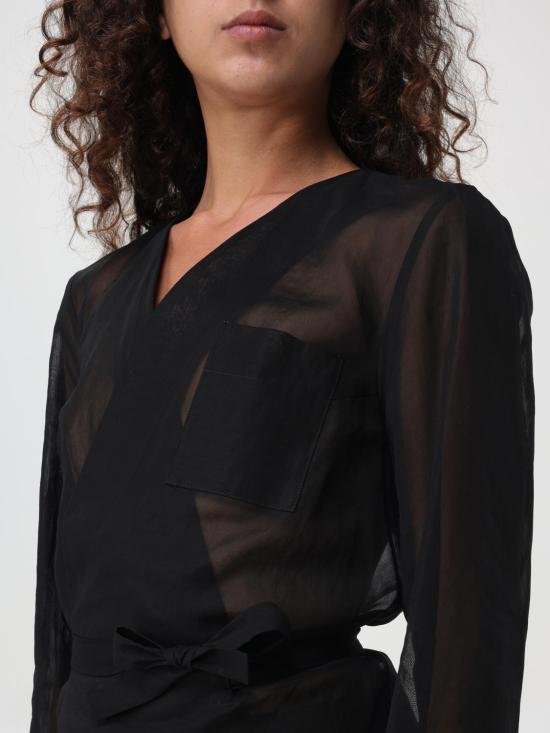 GCD274F209H487 825 Black