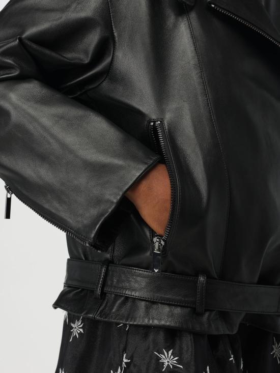 EW000229AF10529 UC001 Black