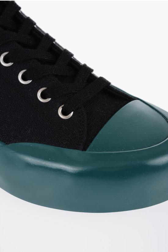 J16WS0009 P5242 083 Black