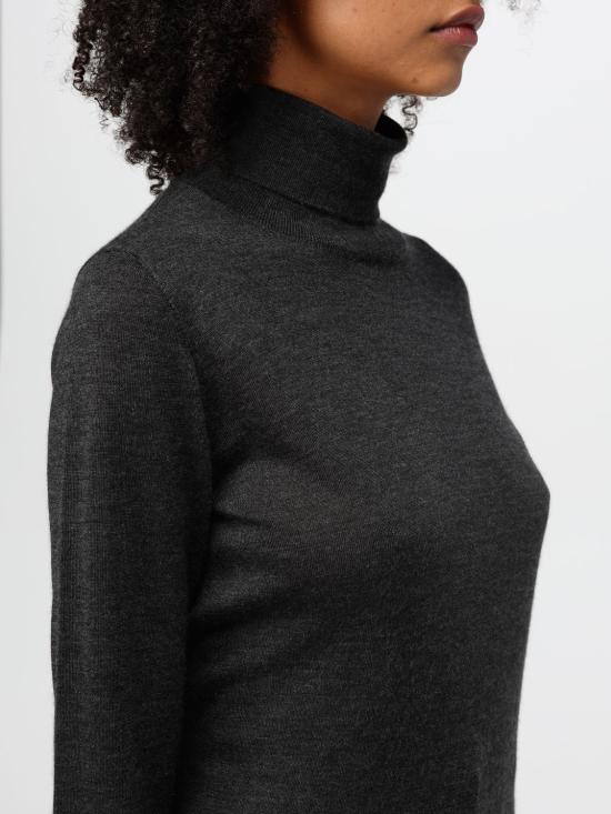 M13800063 C055 Grey