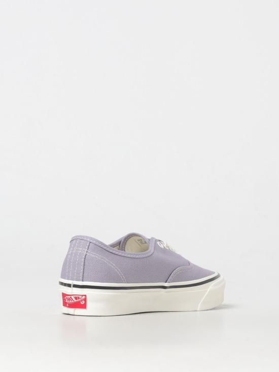 VN0007QZ EI4 Lilac