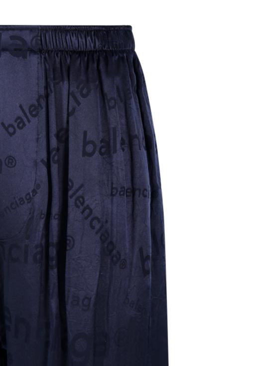 681822 TRN04 1083 FADED BLACK