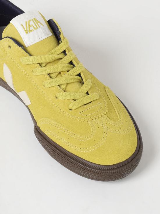 VO0303849 Yellow