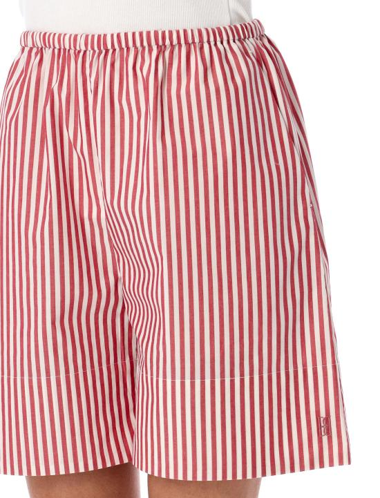 103124 QG6 RED WHITE STRIPES