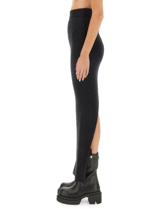 RO02D3682 BLACK