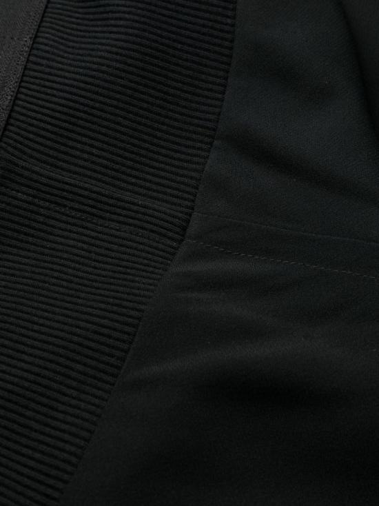 RP02C1301 BLACK