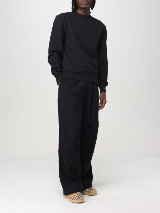 8101889 Black
