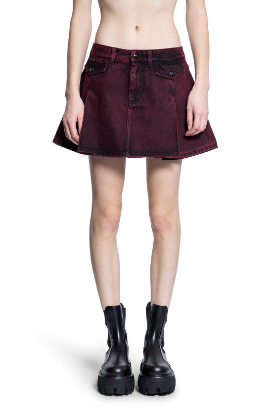 817637QMAC06136 Red
