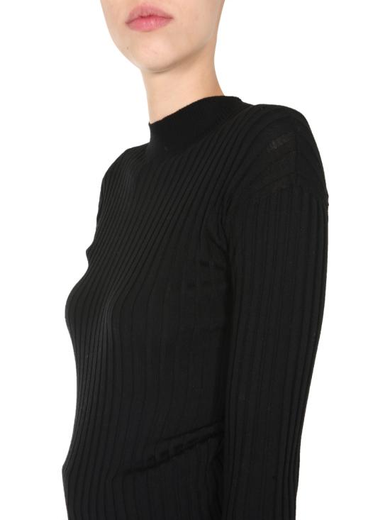 631301 BLACK