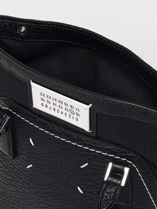 S56WG0081P4455 T8013 Black
