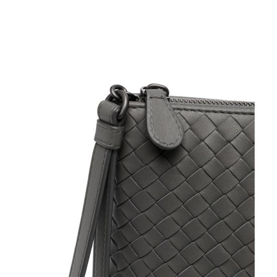 442242V001O 2006 Brown