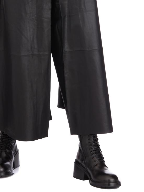 L75060000 Black