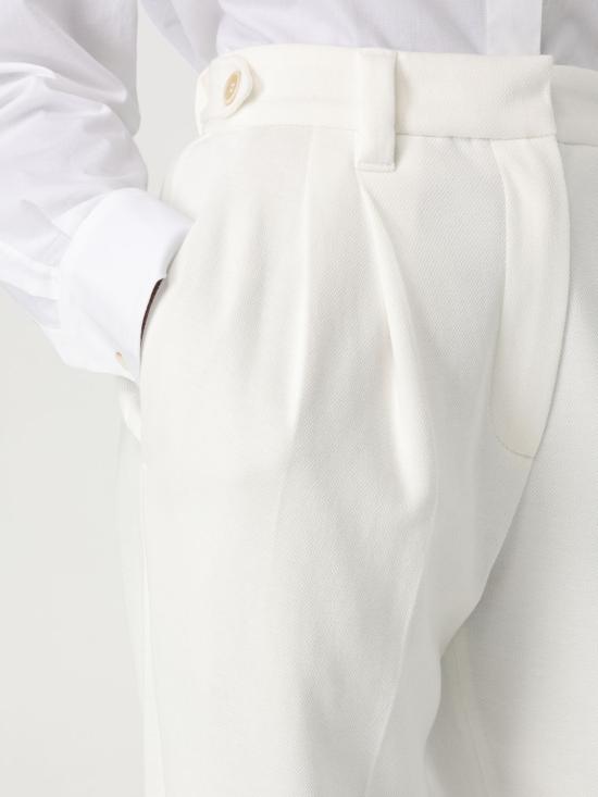 MG927P8764 C7220 White