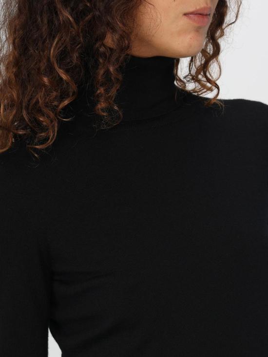 2421366172600 011 Black