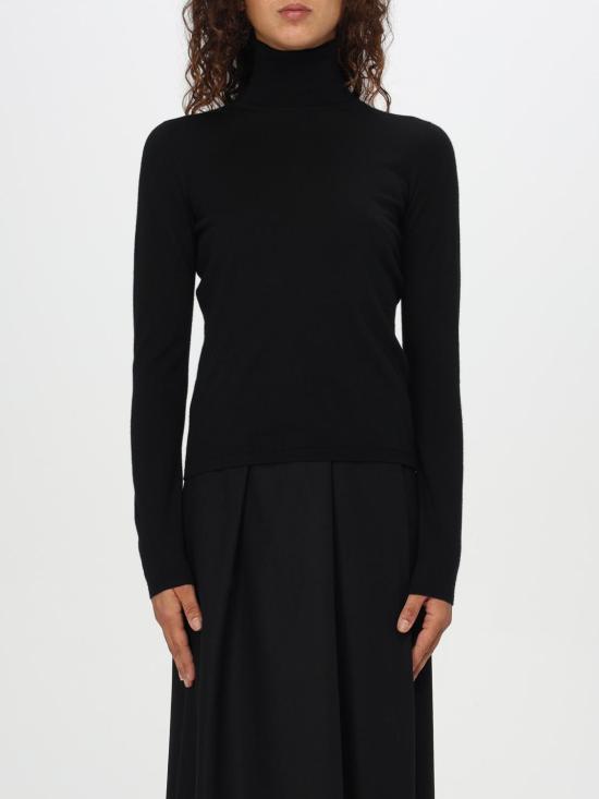 2421366172600 011 Black