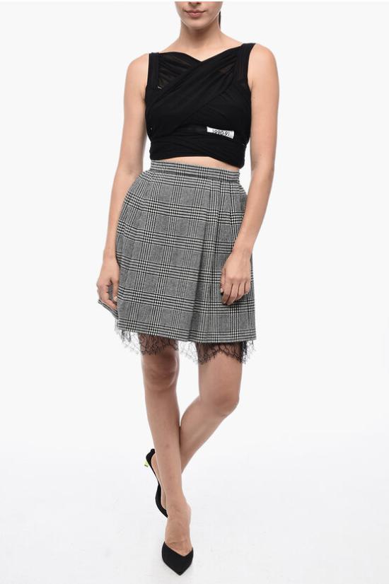 311J09A 1376 9330 Black White
