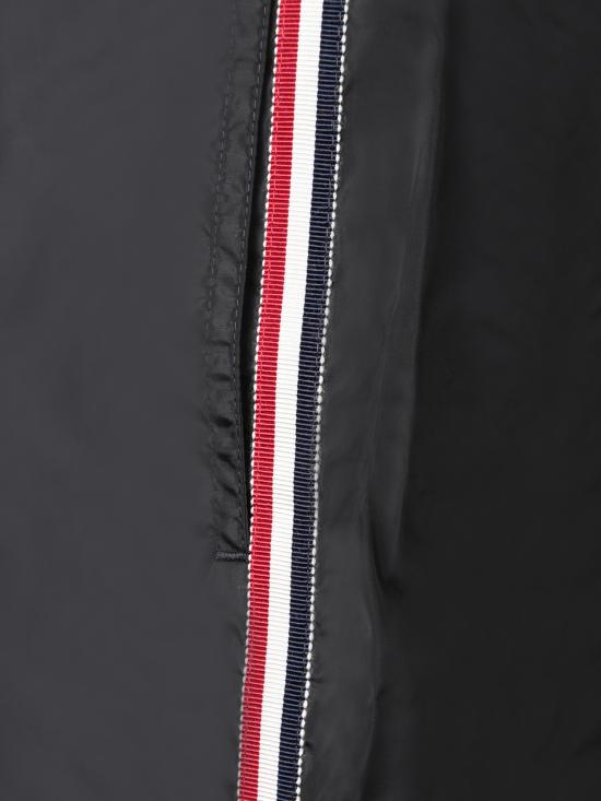 2C00018 53326 999 Black
