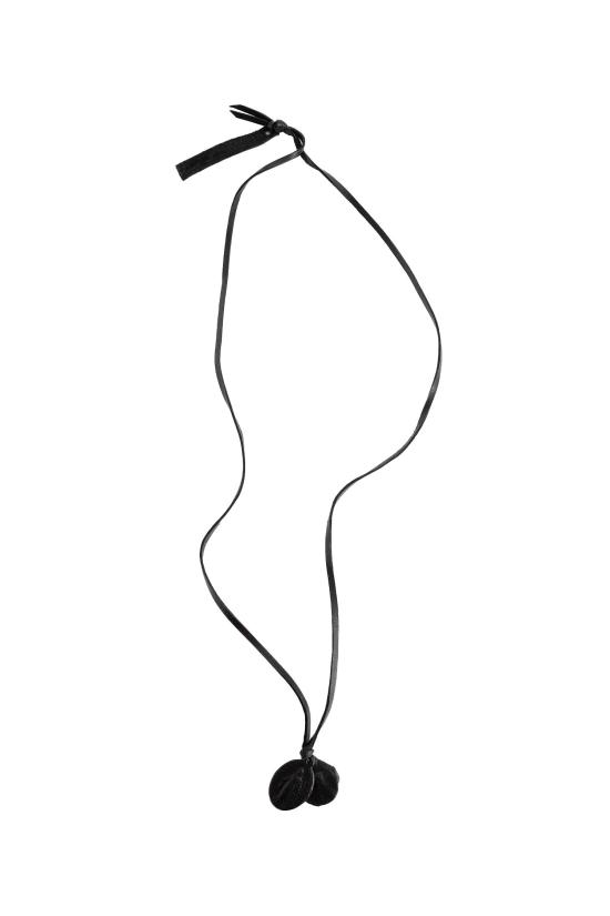 LUCKYCHARMBLACK