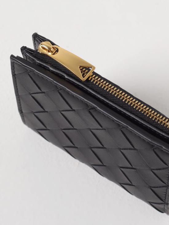 742330VCPP3 8425 Black
