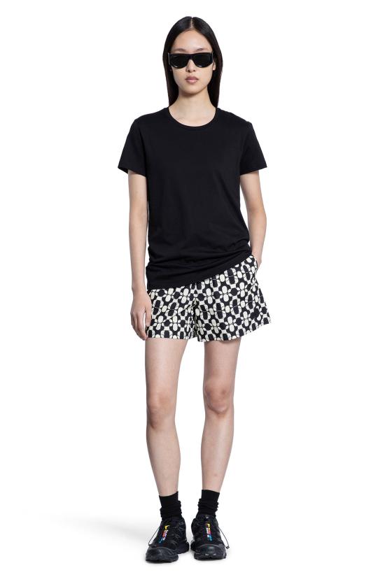 2B00023598H6F09 Black White