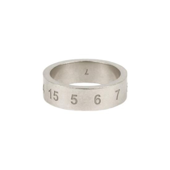 SI8UQ0003