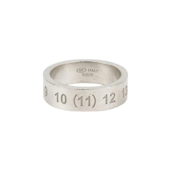 SI8UQ0003