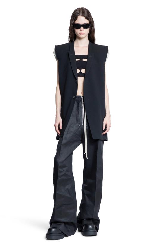RO01E7647 Black