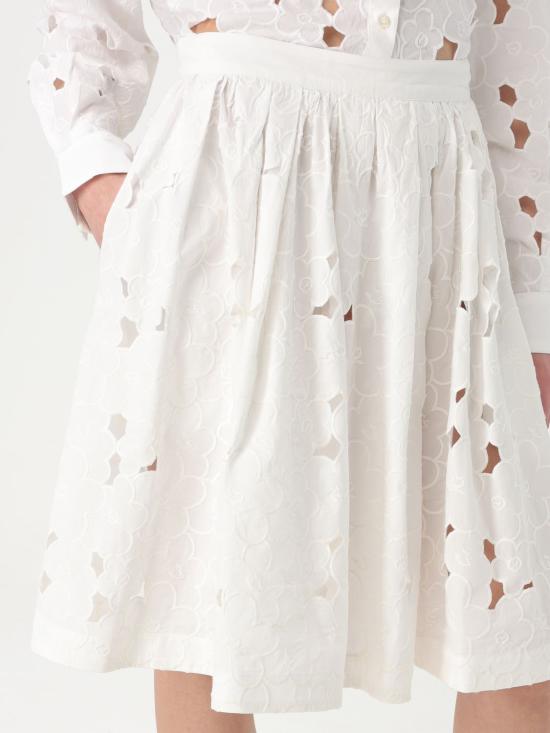 3841MDD24X257277 01 White