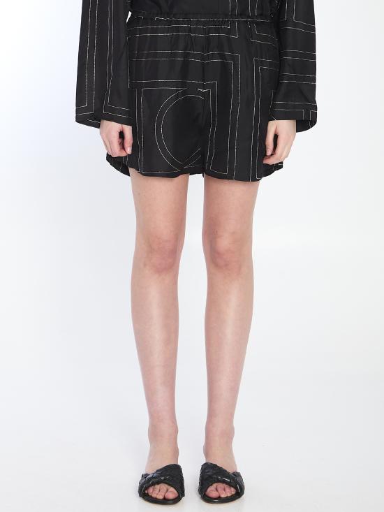 223226 BLACK