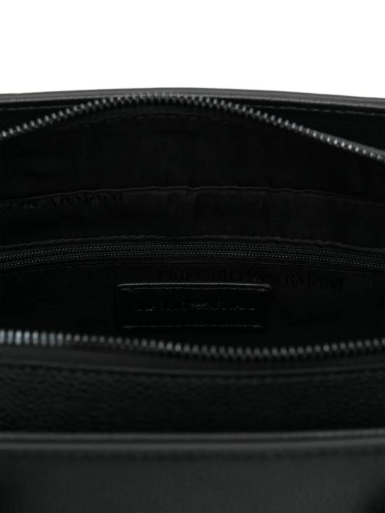 EM001574AF13788 UC001 BLACK