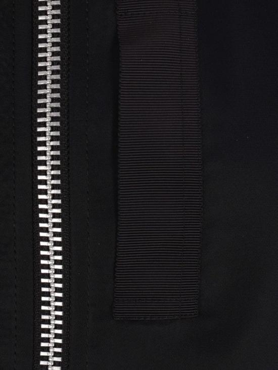 2507833 BLACK 001