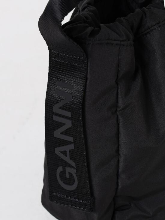 A5740 099 Black